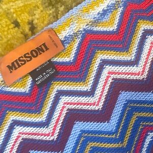 WOW POSHMARK - Authentic NWOT Missoni Wool Scarf